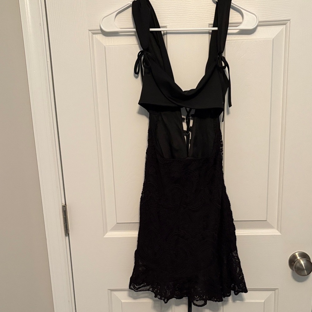 Elegant Black Lace Dress